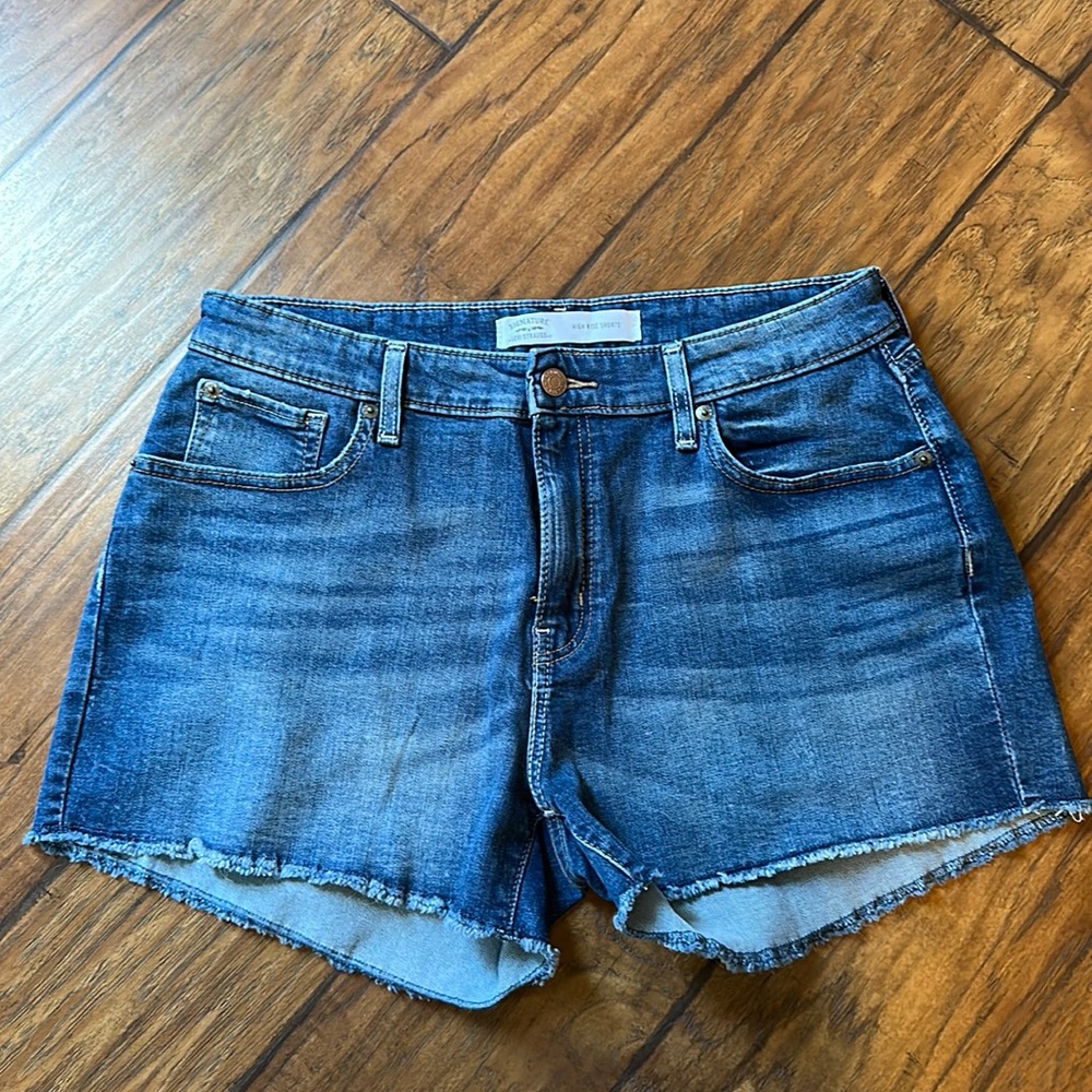Levi Shorts
